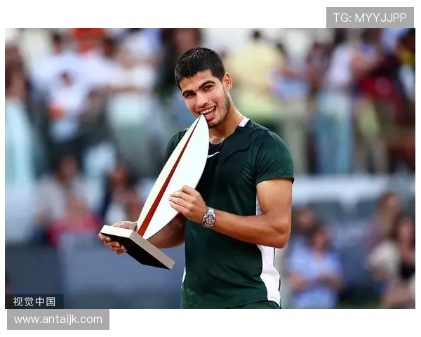 北京足球队以68分稳居大师赛积分榜首位争夺冠军之路再添动力