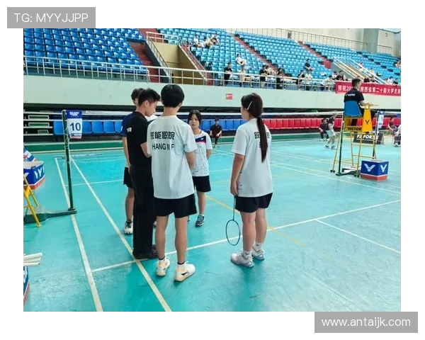 南京羽毛球队在全国团队协作排行榜中荣获第七名展现出色团队精神与实力