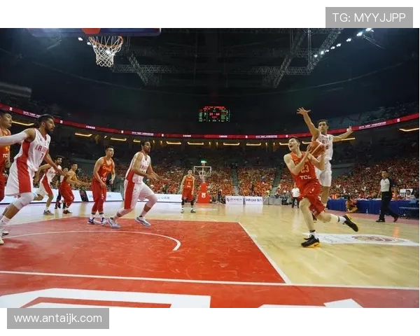 中国男篮红队迎战伊朗队力争在国际赛场上再创辉煌