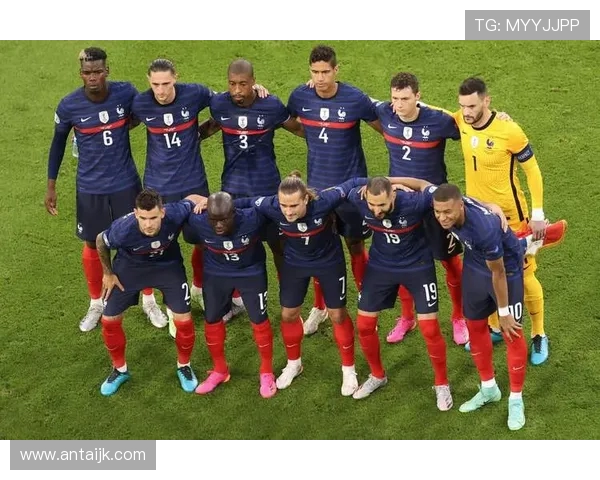 法国与意大利足球历史交锋记录分析与精彩回顾 法国与意大利足球历史交锋记录分析与精彩回顾