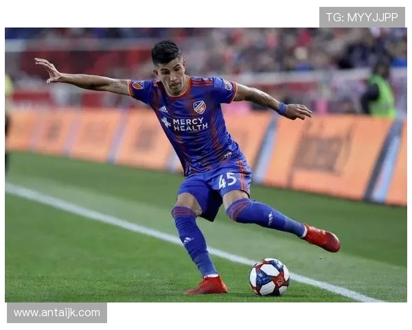 上海飞盘队防守策略解析及其在比赛中的关键作用 上海飞盘队防守策略解析及其在比赛中的关键作用